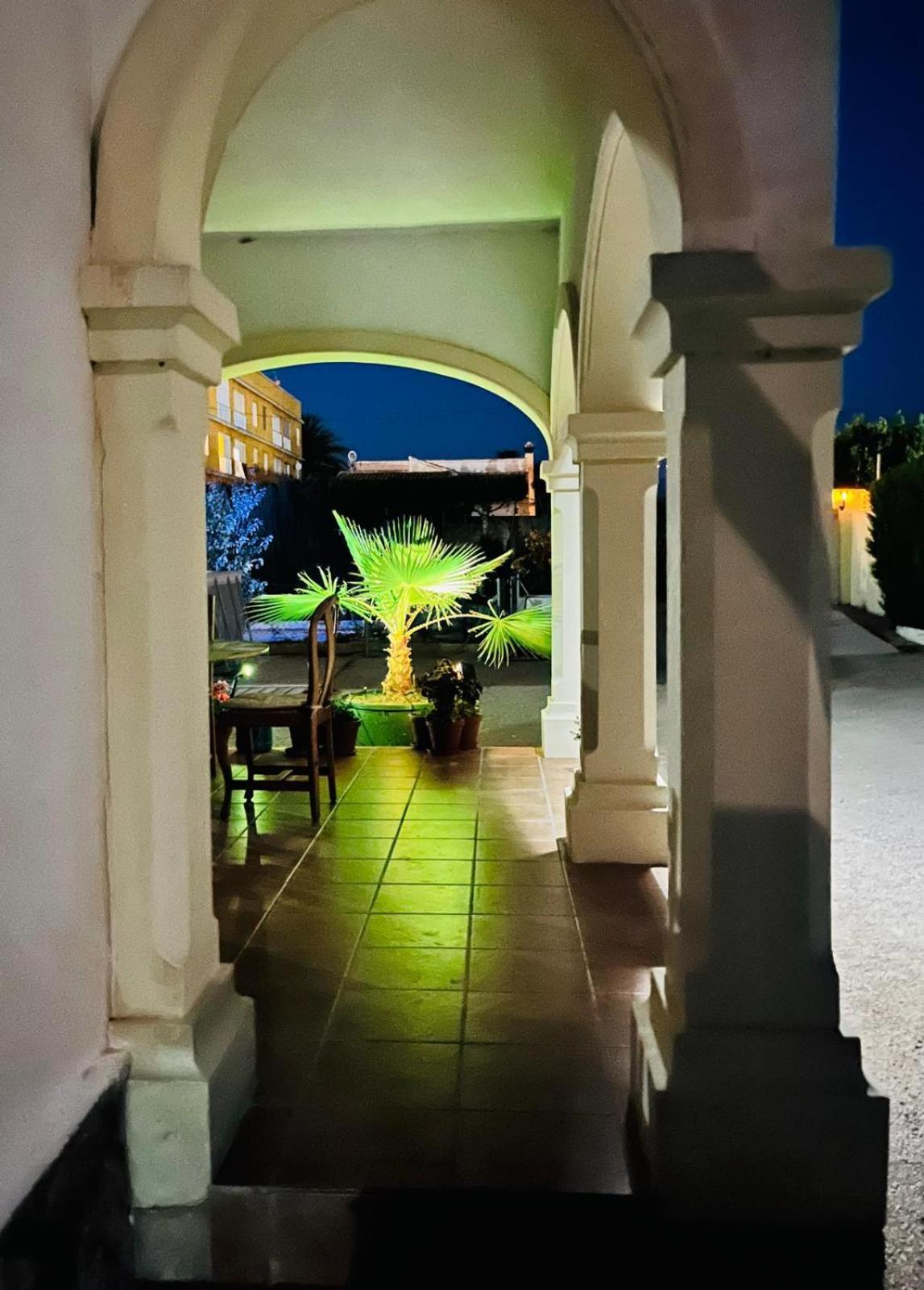 The House ξενώνας Les Deveses Εξωτερικό φωτογραφία
