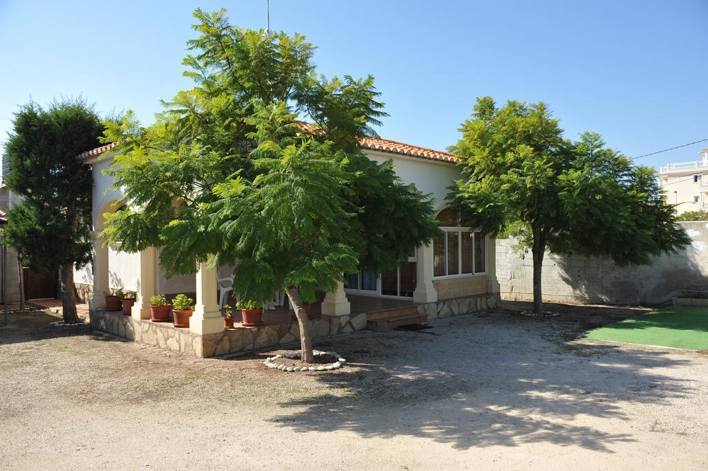 The House ξενώνας Les Deveses Εξωτερικό φωτογραφία